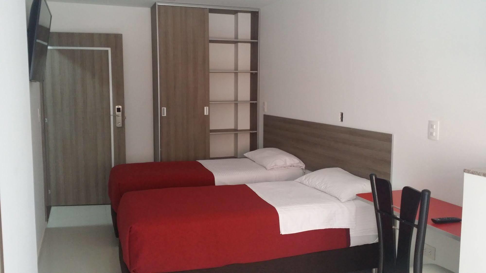 A Bogota On Holidays By Open - Hotel Cas-Embajada Americana Εξωτερικό φωτογραφία