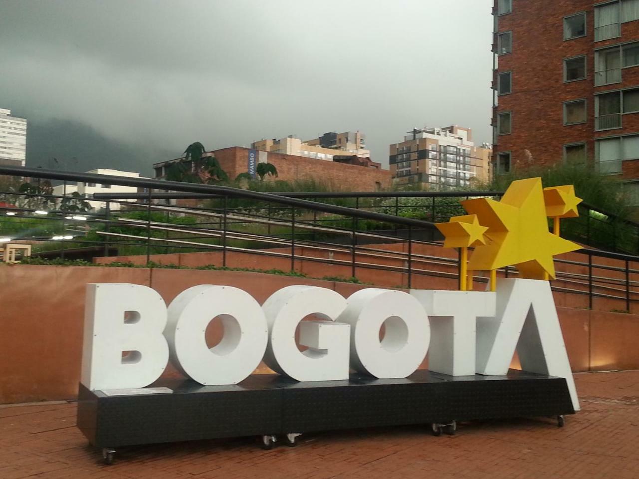 A Bogota On Holidays By Open - Hotel Cas-Embajada Americana Εξωτερικό φωτογραφία